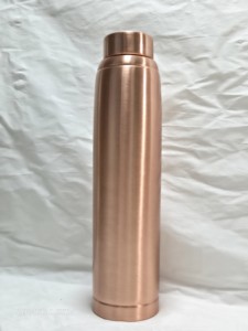 Bouteille d'eau en cuivre pur de qualité supérieure 1000 ml – Récipient en cuivre pur pour les bienfaits ayurvédiques – Anti-fuite – Gourde pour yoga, gym et sport - Product Image 5