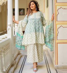 Kurta Sharara Dupatta de Verano con Estampado Floral y Bordado, Color Gris Rosa, Traje Étnico Elegante para Mujer, Atuendo Tradicional Festivo - Product Image 4