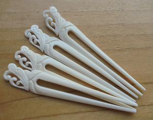 ไม้เสียบผมแกะสลักด้วยมือจากกระดูกควาย งานฝีมือธรรมชาติ - Product Image 1