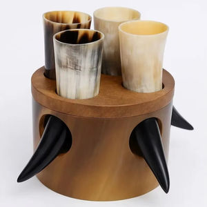 Lot de 4 cornes à boire en corne de buffle naturelle polie, écologiques, avec support, style animalier, pour décoration historique viking - Product Image 2