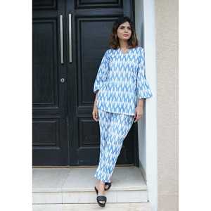 Conjunto de Pijama Ikat Symphony para Mujer con Diadema a Juego, Ropa de Dormir Cómoda - Product Image 4