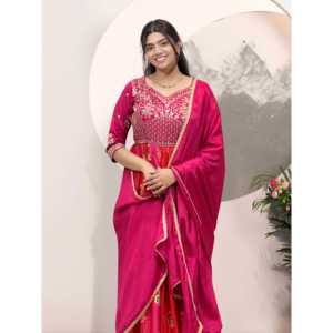 Belle robe de soirée taille XL et Dupatta pour un look élégant - Product Image 2