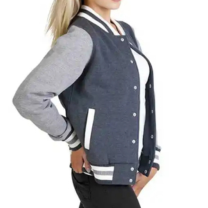 Chaqueta Varsity Unisex de Color Sólido, Material de Forro Polar, Cierre de Botones, Corte Regular, Ropa Casual de Otoño, Rayas Grises y Blancas - Product Image 3