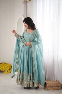 Robe Anarkali longue en Georgette rouge brodée avec Dupatta, ornée de sequins floraux, idéale pour les mariages et les fêtes, anti-humidité pour femme - Product Image 6