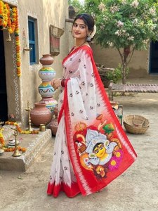 Sari en soie premium avec broderies multisequences et fils, et chemisier contrastant – Tenue de soirée tendance, vêtements indiens - Product Image 5