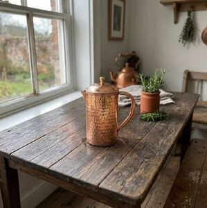 Service de carafes en cuivre pour une célébration de luxe sur le toit, ensemble de service en métal avec verres, durable et réutilisable pour la cuisine. - Product Image 3