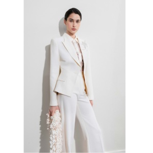 Blazer décontracté pour femme haute couture ELISE FIT BLAZER ODM Vietnam, simple boutonnage, 61% RAYON 39% COTON, costume blazer pour femme - Product Image 4