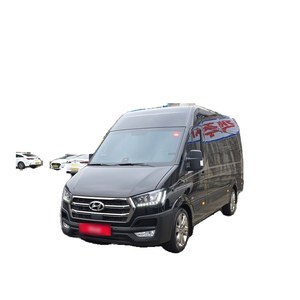 Solati 2023 de 15 Plazas, Caja de Cambios Automática, Diésel Euro V, Motor de 2.5L, Volante a la Izquierda, Cámara Trasera, Pantalla Táctil, Luces LED Diurnas - Product Image 1