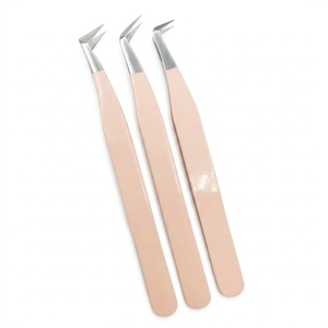 Pince à cils personnalisée bordeaux, outil professionnel de précision pour extensions de cils, avec étui de protection pour usage en salon - Product Image 3