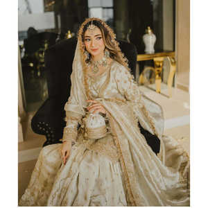 Ensemble haut, bas et dupatta pour femmes, vêtements de soirée de créateur - Product Image 2