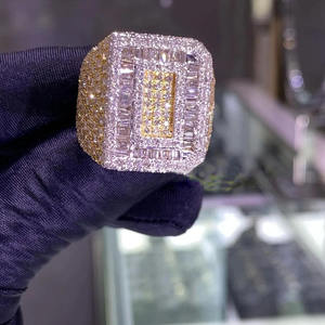 Anillo de Compromiso con Moissanita Baguette Iced Out, Plata de Ley 925 con Baño de Rodio, Estilo Hip Hop, Regalo de Aniversario de Bodas - Product Image 2