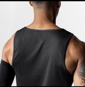 Débardeur de sport tricoté grande taille respirant pour homme, idéal pour la gym et la course à pied, personnalisable pour adultes - Product Image 4