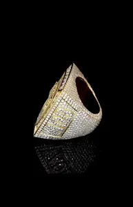 Anillo de Lujo Personalizado con Moissanita y Rubí, Acabado en Oro sobre Plata de Ley, Joyería Unisex Estilo Hip Hop para un Estilo Personal Audaz - Product Image 3