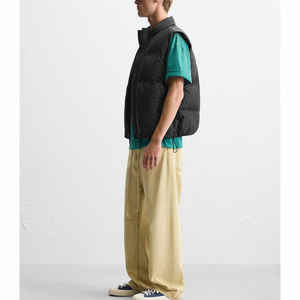 Gilet d'hiver en duvet avec logo personnalisé de haute qualité Veste bouffante sans manches en nylon et polyester imperméable Gilet pour hommes - Product Image 2