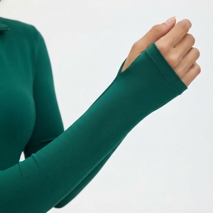 Ensemble de yoga 3 pièces en Spandex/Nylon, moulant, amincissant, séchage rapide, respirant, extensible dans quatre directions, taille haute, col en V - Product Image 4