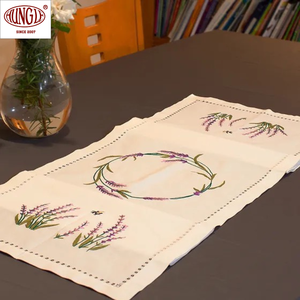Manteles Modernos de Algodón 100% con Bordados Florales y de Animales en Varios Colores para Decoración del Hogar y Diseño de Interiores, Venta al Por Mayor - Product Image 1