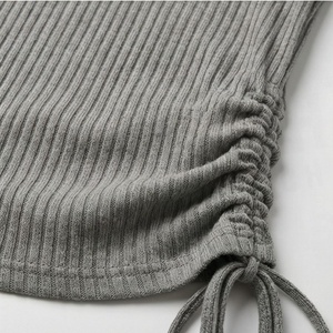 Sweat à capuche en coton pour femme, manches longues, coupe courte, poche cargo, respirant, design personnalisé imprimé, vêtements de haute qualité - Product Image 5