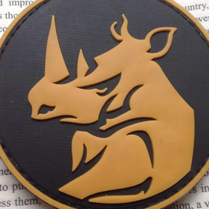 Parche de Goma de PVC 3D Personalizado |   Logotipo de Textura de Alta Definición para Equipos y Ropa de Exterior |   Servicio OEM Personalizado - Product Image 3