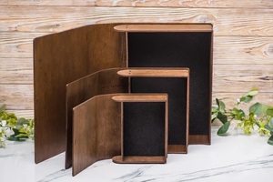 Letrero de Bienvenida de Madera Rústica Personalizado con Grabado, Opción para Colgar, Diseño de Letras Ecológico y Duradero - Product Image 2