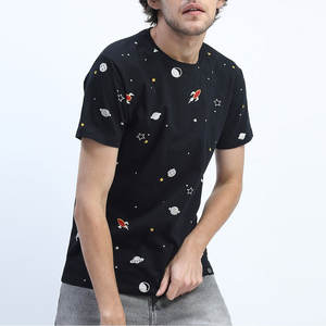 เสื้อยืดลำลองผู้ชายสไตล์วินเทจฟอกสี พิมพ์ลายดิจิตอล DTG ผ้าฝ้าย 100% ทรงหลวม แบรนด์แฟชั่น ทันสมัย แขนสั้น - Product Image 1