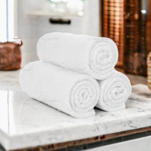 Serviette de bain en coton de qualité supérieure, collection hôtel, blanche, 70x140 - Product Image 1