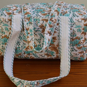 Cotton Quilted <b>Duffel</b> <b>Bag</b> With Floral Print Zipper Closure Large Capacity Travel Weekender <b>Bag</b> Large Capacity <b>Duffel</b> <b>Bags</b> Zipper - Product Image 4