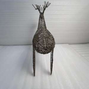 Reno Decorativo de Metal, Escultura Artística, Adorno Navideño Elegante para Decoración de Interiores - Product Image 5