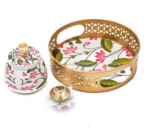 Plateaux et pots Pichwai en argent allemand, motifs Art Déco variés, pour décoration intérieure, cadeaux de mariage indien, cadeaux de Diwali, cadeaux de remerciement indiens - Product Image 1