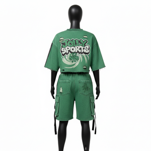 Conjunto de Top Corto y Pantalones Cortos de Algodón Premium para Mujer, con Paneles de Cinta Desgastada en las Mangas y Logotipo Personalizado con Serigrafía, 100% Algodón - Product Image 2