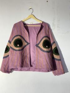 เสื้อแจ็คเก็ต Evil Eye Suzani – เสื้อโค้ทผ้า TNT ทำมือ – เสื้อแจ็คเก็ตปักลายโบโฮแบบเปิดด้านหน้าลายตา - Product Image 1