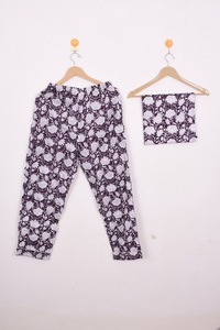 Conjunto de Pijama Romántico para Mujer, Estampado a Mano, Manga Larga, Conjunto de Dormir de Tres Piezas - Product Image 4