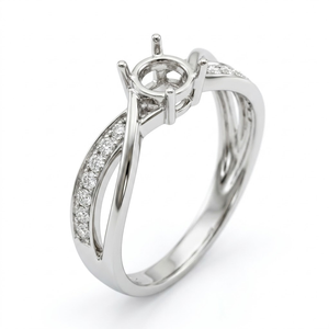 Anillo de compromiso nupcial para mujer de oro blanco de 18K con diamante natural redondo central, semimontura en blanco, pavé cruzado, venta al por mayor, pedido a granel - Product Image 1