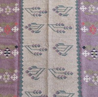 Handgefertigter Woll-Kelim-Teppich Traditionelles Flachgewebe Abstraktes Design Niedriger Flor Natürliche Farbstoffe Langlebig Handgewebt Umweltfreundlich