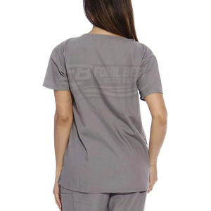 Blusa Médica Gris para Mujer, Cuello en V, Mezcla de Algodón, Tejido de Punto, con Dos Bolsillos, Uso Hospitalario, Diseño Personalizado, Servicio OEM - Product Image 2