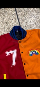 Vestes universitaires ORCAFITS, rouge orange, broderie arc-en-ciel Jésus, numéro 7, respirantes, impression de logo personnalisée, vêtements décontractés d'automne - Product Image 4