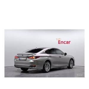 Lexus ES Executive 2024 con Volante a la Izquierda, Asientos de Cuero, Cámara Trasera, Solo 12,881 km de Kilometraje - Product Image 2