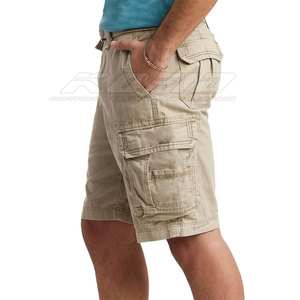 Shorts cargo premium pour hommes, design élégant et durable, multi-poches, shorts fonctionnels pour les aventures en plein air et les tenues décontractées d'été - Product Image 3