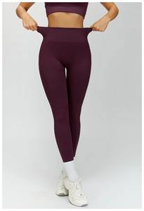 Leggings de Yoga Sin Costuras al Por Mayor Personalizados, Cintura Alta, Efecto Push-Up, Ajuste Delgado, para Correr al Aire Libre, Ropa Deportiva para Mujer - Product Image 3
