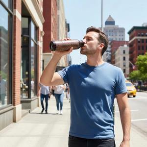 Bouteilles en cuivre de luxe noires et or avec détails dorés, parfaites pour les occasions spéciales et les cadeaux festifs, vente en gros depuis l'Inde - Product Image 6