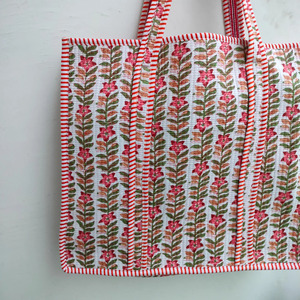 Bolso Tote Bohemio de Algodón Acolchado con Estampado Artesanal Indio, Bolso de Hombro de Lona Floral Jaipuri con Cremallera y Asas a Rayas - Product Image 3