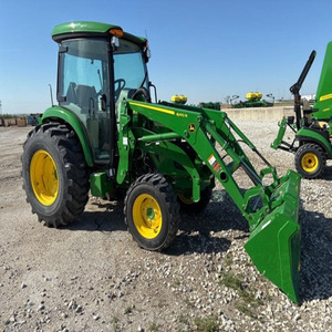 Tracteur Chargeur John Deere 4044R 2026 avec Godet Avant 440R pour Travaux Agricoles et de Jardinage - Product Image 1