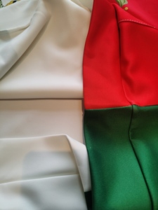 Sudaderas con Capucha Personalizadas con Estampado de Anime 3D, Antiarrugas, Transpirables, Modestas, 100% Poliéster, Suministro ODM, Sublimadas, Primavera - Product Image 6