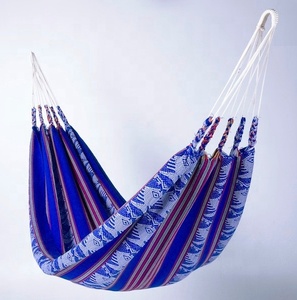 HAMMOCK EN TOILE DE LÂNE PERUVIENNE À MOTIF GÉOMÉTRIQUE - Product Image 1