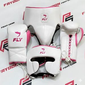 Nouveaux ensembles de boxe Fly Boxing, design multicolore jaune et blanc, logo personnalisé, gants de boxe pour sparring, protège-tête et protège-génitales. - Product Image 4