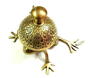 Brass Frog Figurine with Dome Lid Handmade Metal Animal Ornament Polished Finish Antique Style 4 Inch Freestanding Garden Decor - Product Image 1