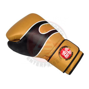 Équipement de boxe en cuir véritable réglable et respirant, neuf, pour entraînement professionnel, avec gants de boxe. - Product Image 2