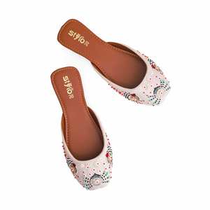 Blanco EC8542 Fancy Khusa Flats - Product Image 1