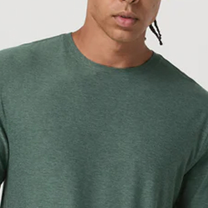 T-shirt col rond moderne pour homme avec logo – Collection été tendance / Design uni avec logo - Product Image 2