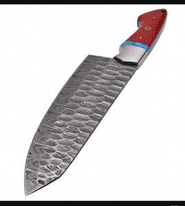 Couteau de chef artisanal en acier Damas martelé avec manche en résine nid d'abeille rouge - Product Image 3