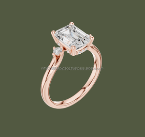 แหวนเกลียวทอง10K ประดับอัญมณีสำหรับผู้หญิง - Product Image 1